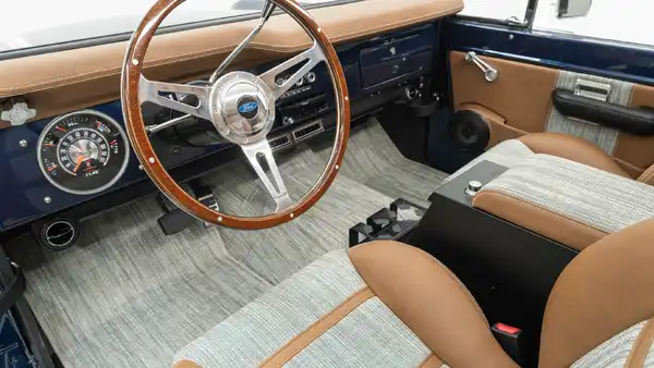 1968 Classic Ford Bronco_14 Driver Side Interior
