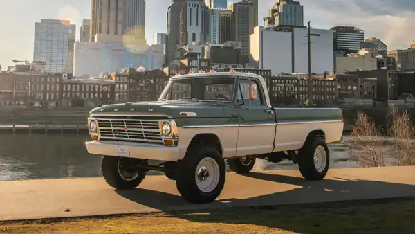 Post Malone's Classic Ford F250 Highboy__Lifestyle