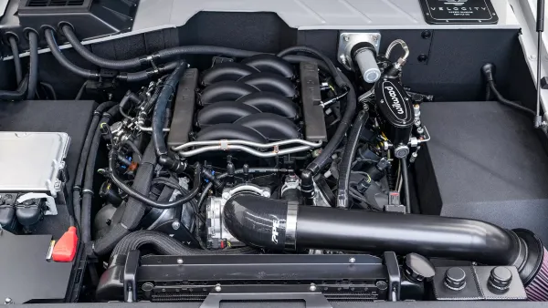 1971_Chalk Grey_0014_Engine View 2