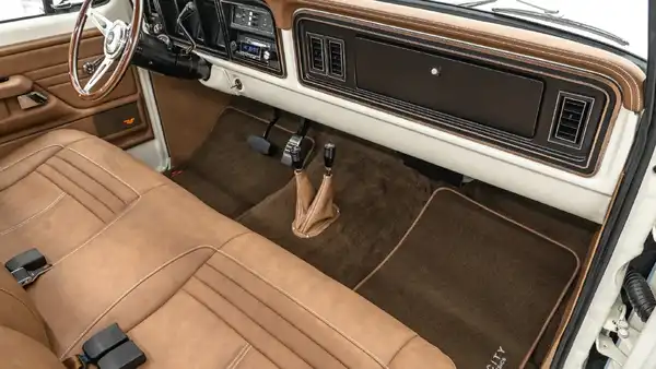 1976 Ford F150 For Sale_18 Passenger Side Interior