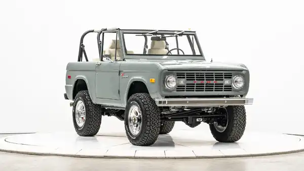 1966 Ford Bronco For Sale_6 Passenger Side Front 