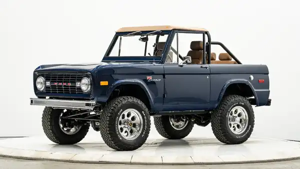 1971 Vintage Ford Bronco For Sale_3 Drivers Side Front 3.4