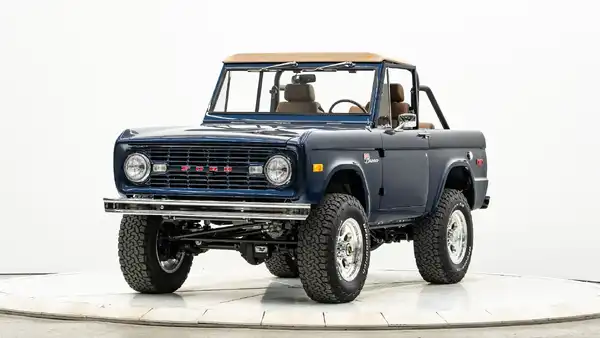 1971 Vintage Ford Bronco For Sale_4 Drivers Side Front 