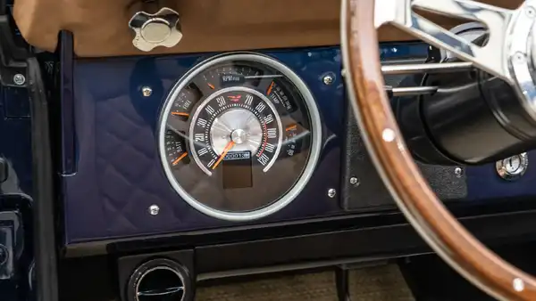 1971 Vintage Ford Bronco For Sale_15 Dakota Digital Gauges