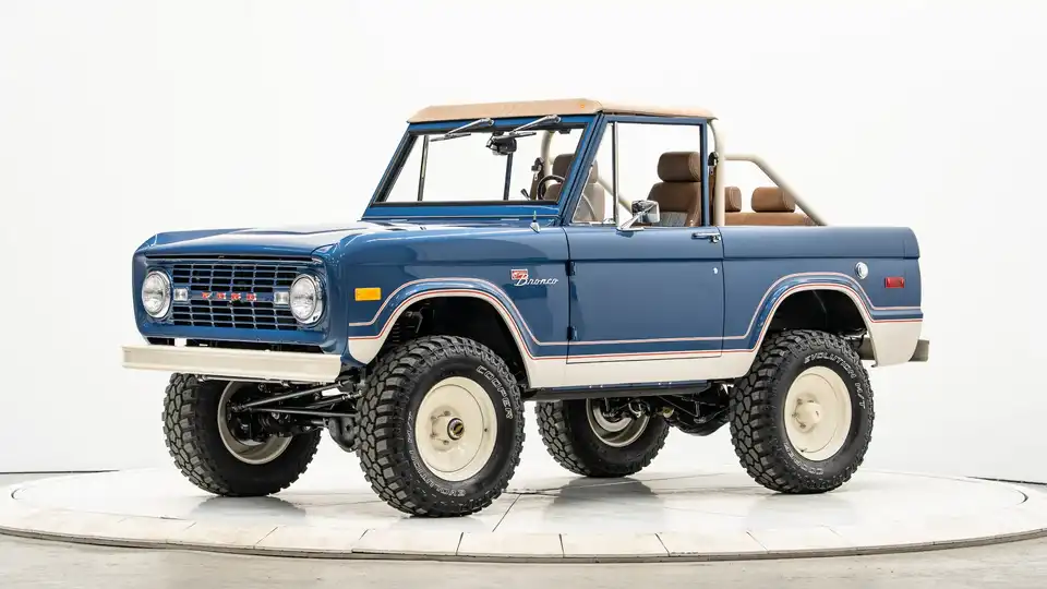 1972 Vintage Ford Bronco For Sale_3 Drivers Side Front 3.4