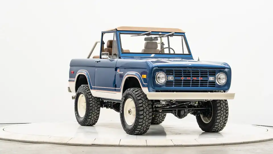 1972 Vintage Ford Bronco For Sale_6 Passenger Side Front 
