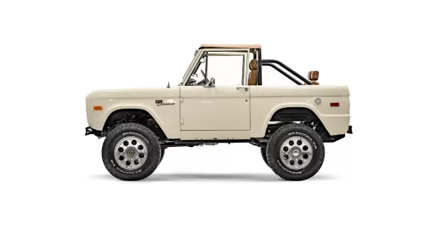 1973 Wimbledon White Ford Bronco_Drivers Side 