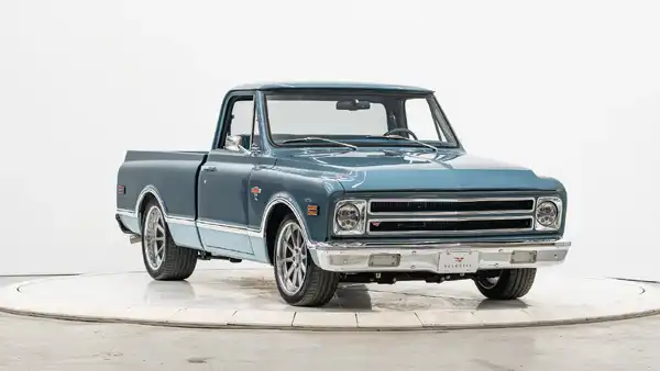1971 Chevrolet C10 Truck_6 Passenger Side Front 