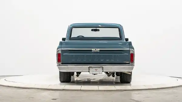 1971 Chevrolet C10 Truck_11 Rear Tailgate