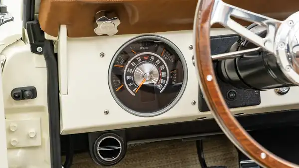 1973 Classic Ford Bronco For Sale_15 Dakota Digital Gauges