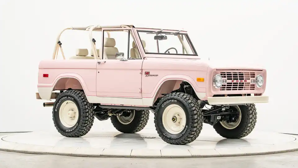 1971 Vintage Pink Ford Bronco For Sale_7 Passenger Side Front  3.4