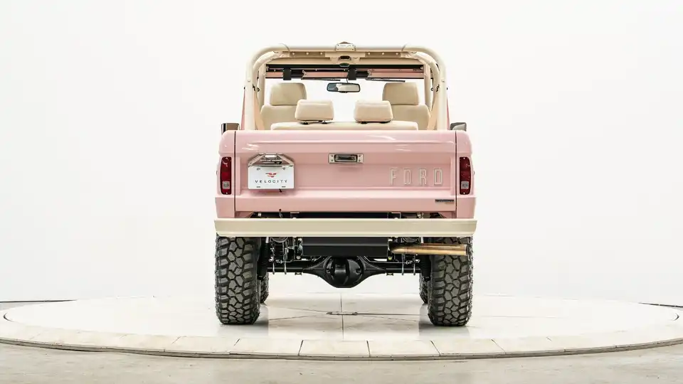 1971 Vintage Pink Ford Bronco For Sale_11 Rear Tailgate