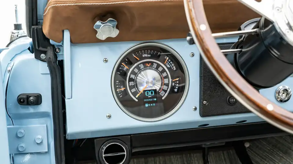1974 Vintage Ford Bronco For Sale_15 Dakota Digital Gauges