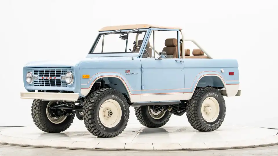 1974 Vintage Ford Bronco For Sale_3 Drivers Side Front 3.4