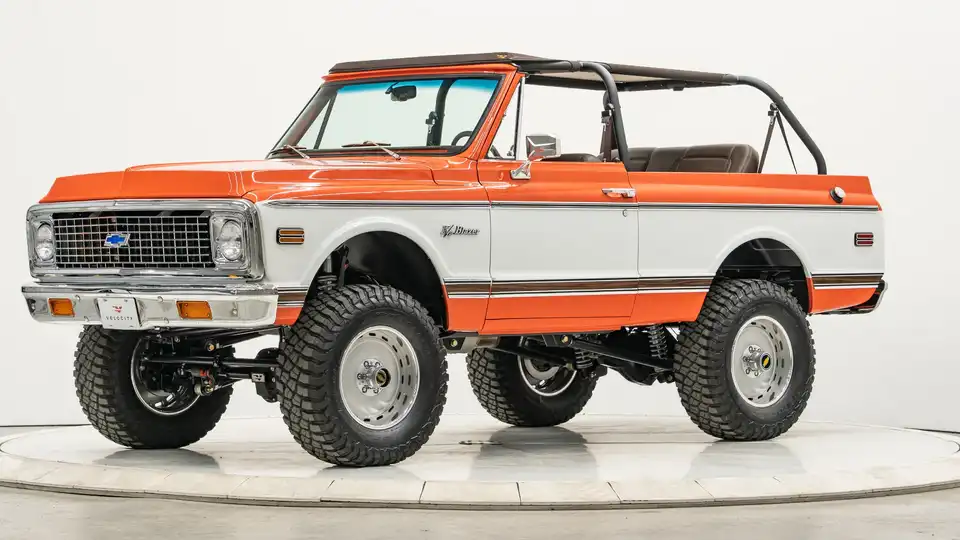 1969 Hugger Orange Chevy K5 Blazer For Sale_3 Drivers Side Front 3.4