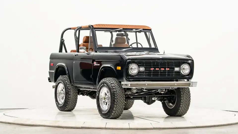 1974 Black Ford Bronco_6 Passenger Side Front 