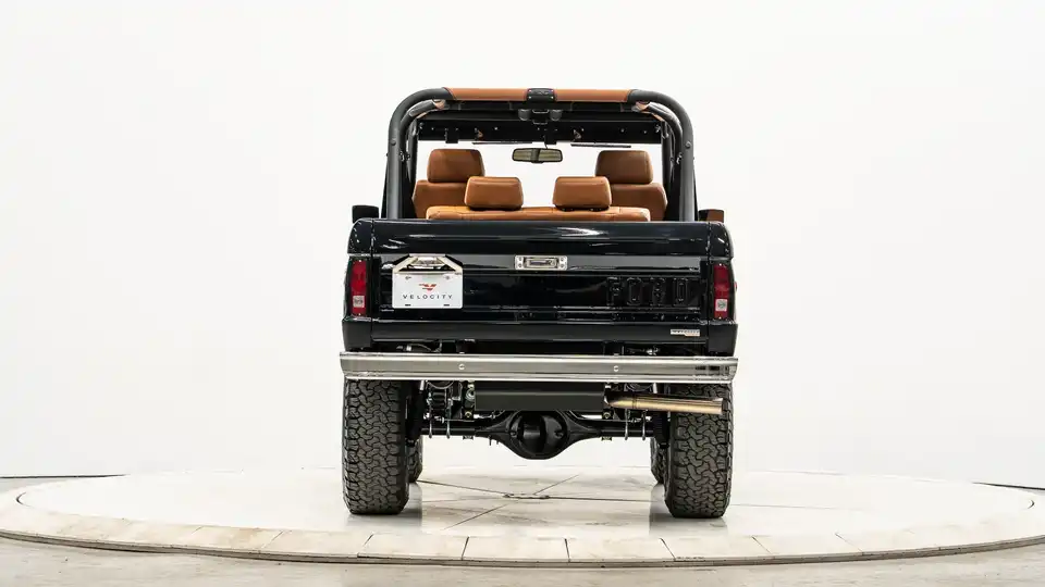 1974 Black Ford Bronco_11 Rear Tailgate
