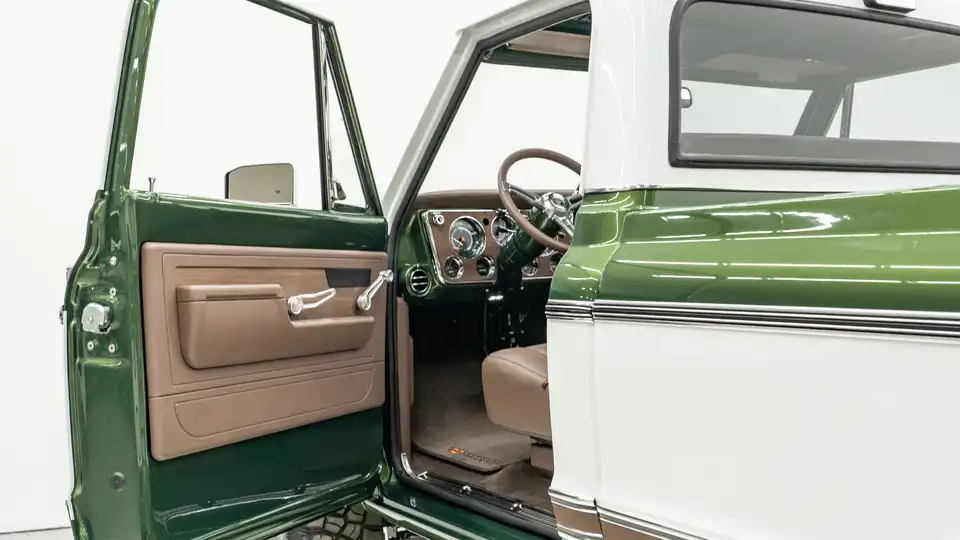 Classic Chevy K10 Truck_16 Rear Interior