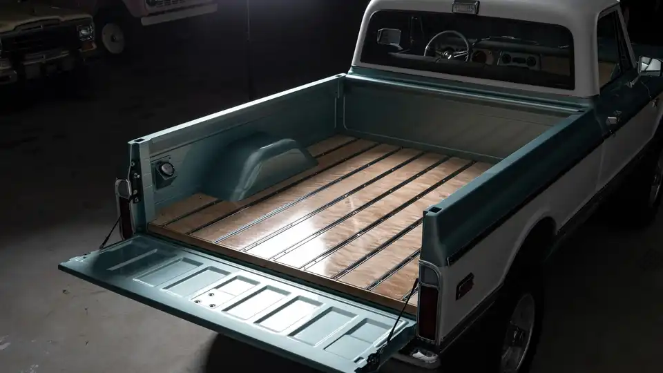 Classic Chevy K10 Truck_24 Exterior 