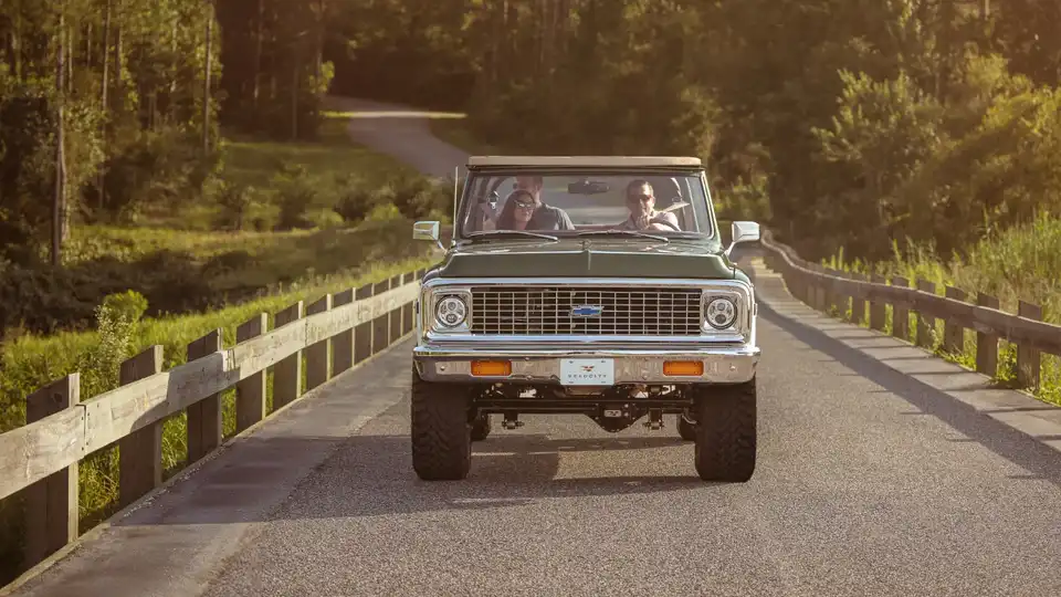 Family Driving K5 Blazer_Lifestyle