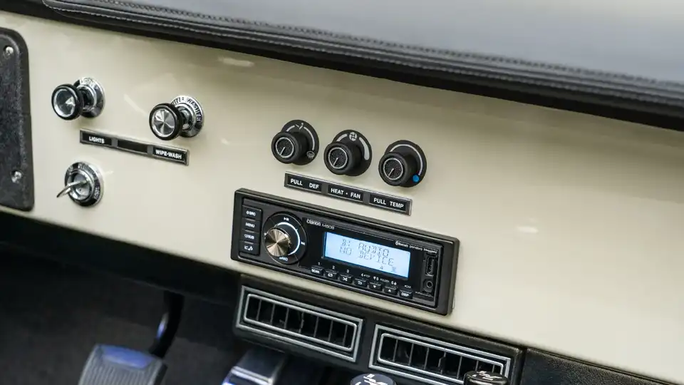 1974 Pink Ford Bronco For Sale_20 Interior