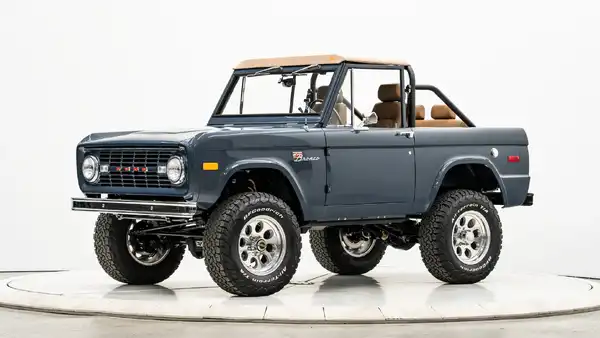 1977 Ford Bronco For Sale_3 Drivers Side Front 3.4