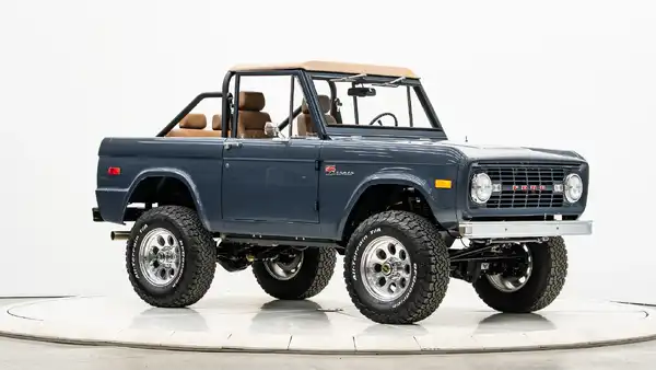 1977 Ford Bronco For Sale_7 Passenger Side Front  3.4