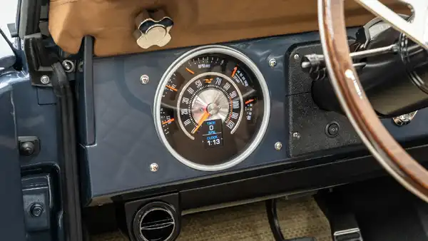 1977 Ford Bronco For Sale_15 Dakota Digital Gauges