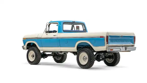 1977 Denside F 250 Restoration_13 Driver Side Rear 3.4