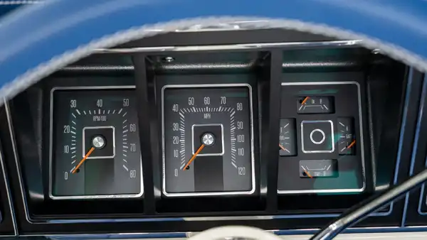 1977 Denside F 250 Restoration_15 Dakota Digital Gauges