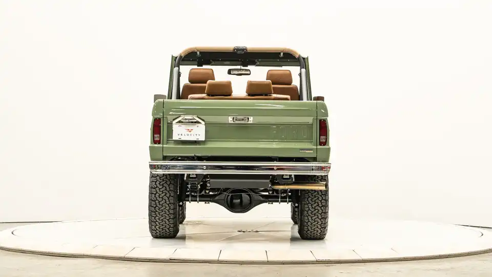 1972 Ford Bronco For Sale_11 Rear Tailgate