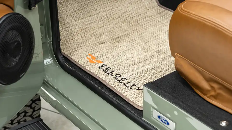 1972 Ford Bronco For Sale_17 Front Interior