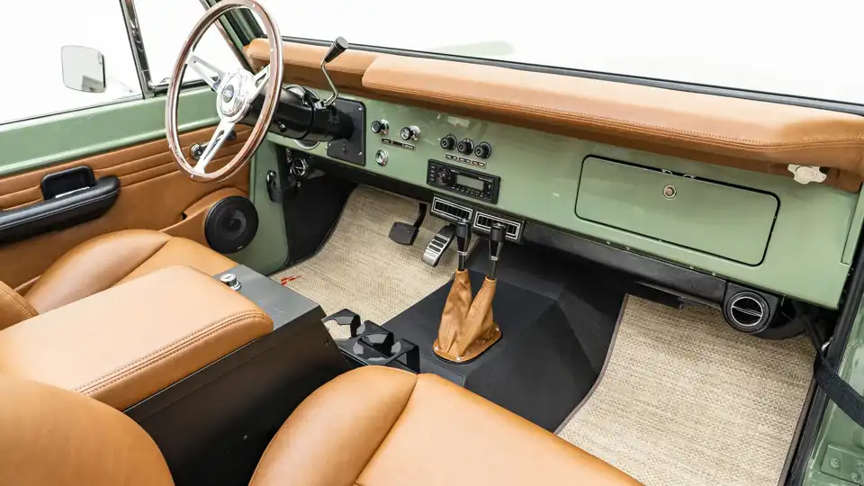 1972 Ford Bronco For Sale_18 Passenger Side Interior