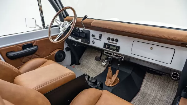 1976_Oxford White_0023_Passenger Custom Interior