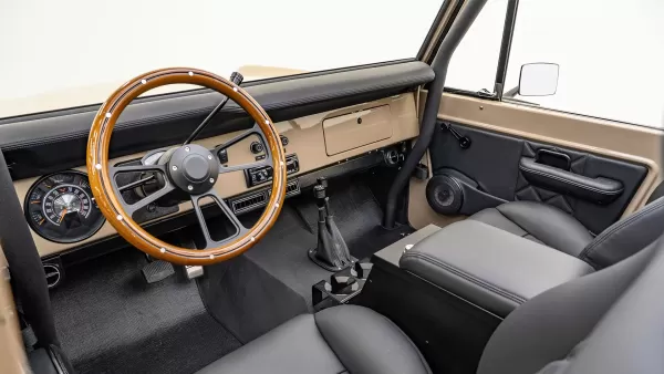 1972_Quicksand_Midnight_0017_Custom Driver Interior