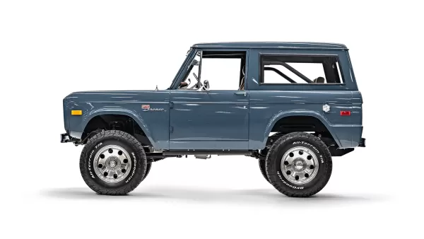 1966_Classic Bronco_Hardtop_0008_Driver Side Profile