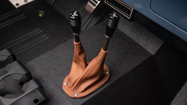 1966_Anvil_Ranger_0031_Twin Stick Shifter