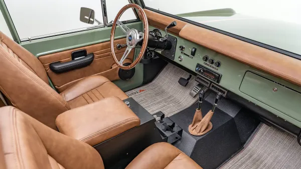 1969_Boxwood Green_Ranger_0018_Custom Passenger Interior