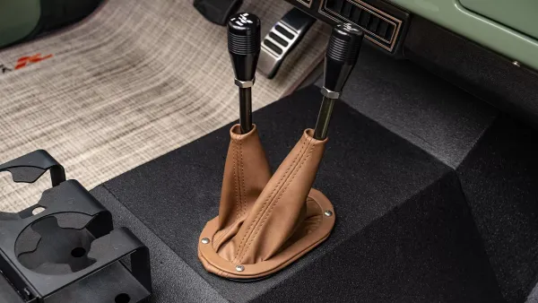 1969_Boxwood Green_Ranger_0021_Twin Stick Shifter