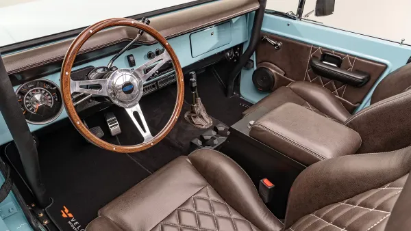 1967_Forst Turquoise_0022_Custom Driver Interior