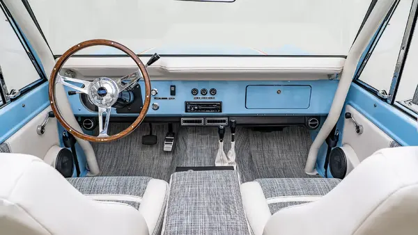 1973_Wind Blue_Ranger_0030_Custom Front Interior