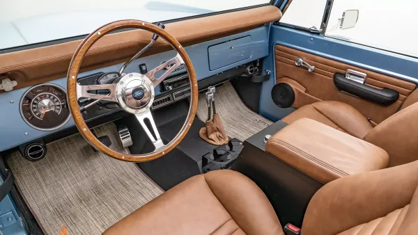 1975_Brittany Blue_Billet_0012_Custom Driver Interior