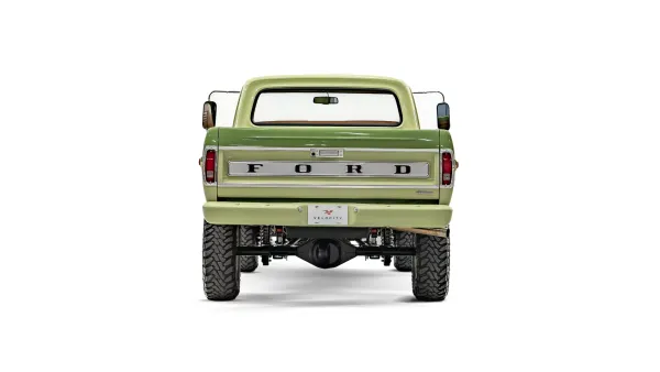 1970 Green Ford F250_11 Rear Tailgate