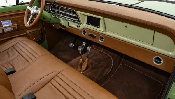 1970 Green Ford F250_18 Passenger Side Interior