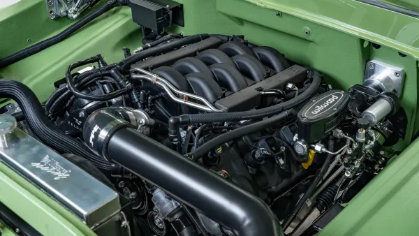 1970 Green Ford F250_26 Engine