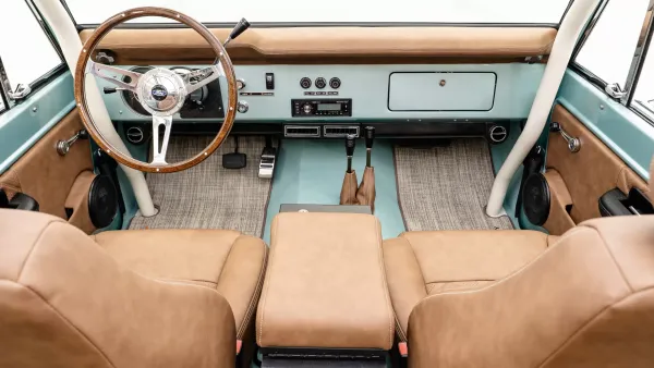 1977 Velocity Classic Ford Bronco_17 Front Interior