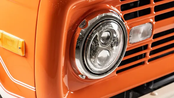 Velocity 1971 Bronco Ranger Classic Bronco Jwspeaker Led Headlights