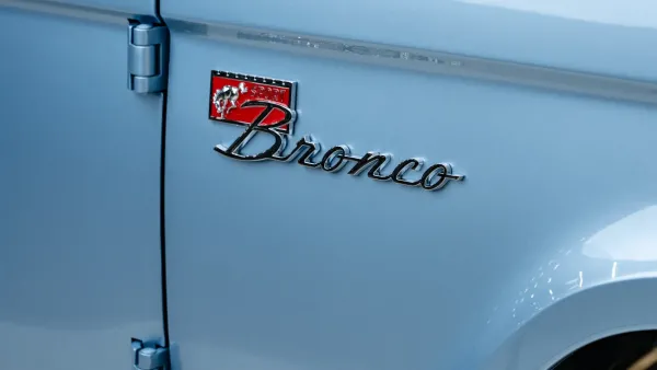 1974 Brittany Blue Bronco_25 Exterior 