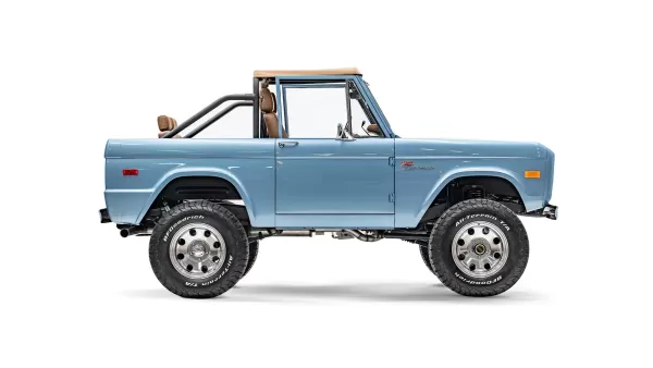 1968 Brittany Blue Classic Ford Bronco_0004_Passenger Side