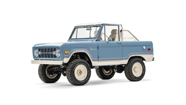 1969 Blue Ford Bronco Ranger Editoin_3 Drivers Side Front 3.4